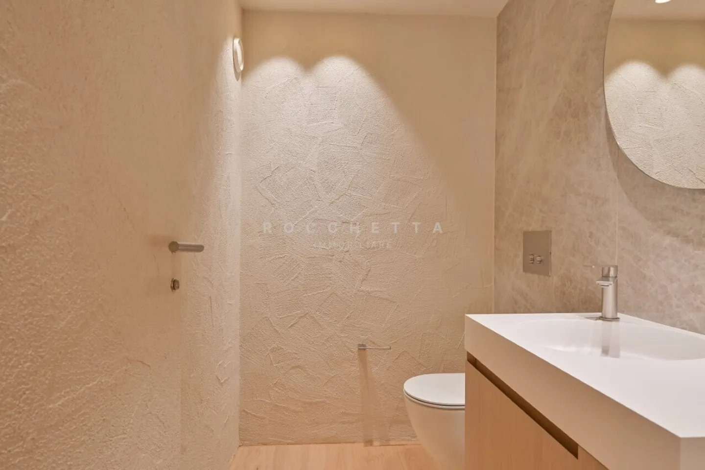 Geräumige und neue Wohnung in exklusiver Lage in der Nähe des Golfplatzes und des Lidos - Foto 11 von 12