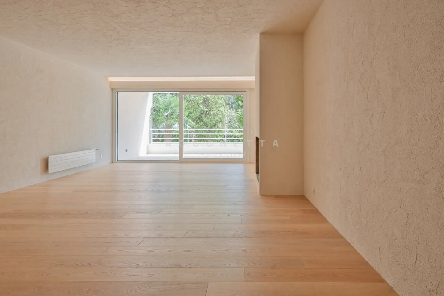 Geräumige und neue Wohnung in exklusiver Lage in der Nähe des Golfplatzes und des Lidos - Foto 5 von 12