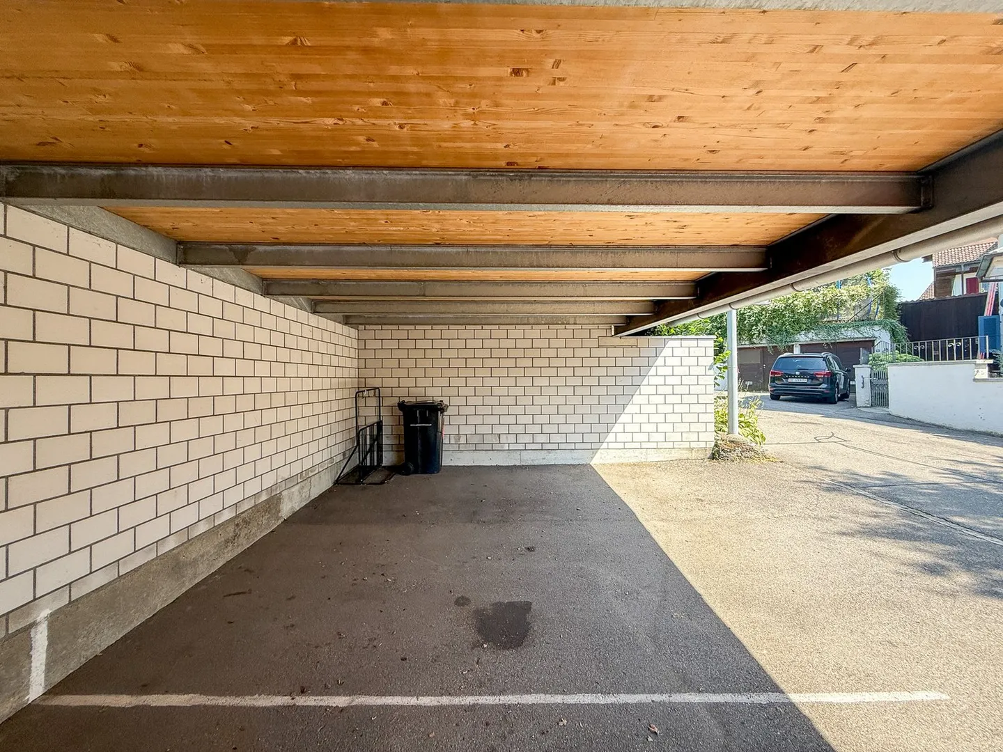 Appartamento duplex con giardino privato, centro del villaggio di Münchenbuchsee - Foto 43 di 43