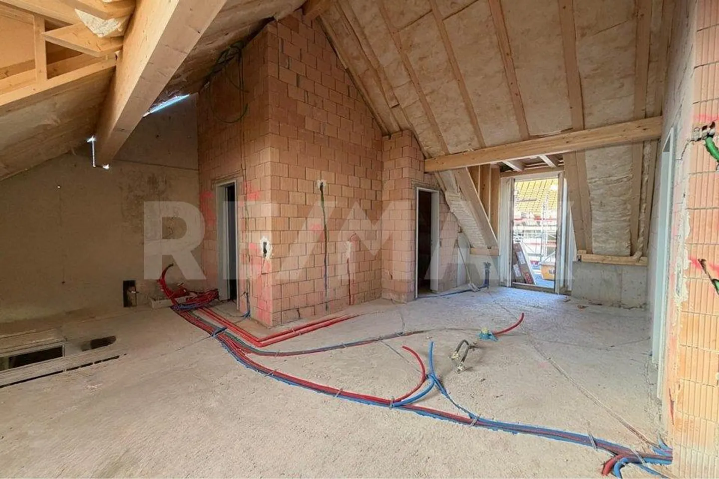 Exklusive Dachwohnung in Kirchdorf AG - Foto 8 von 13