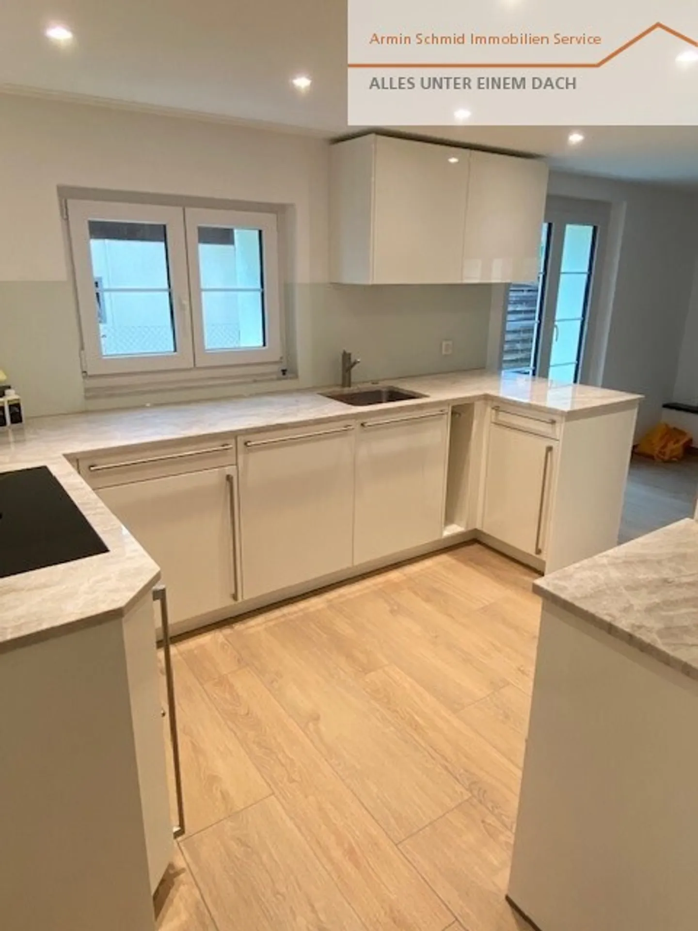 Charming Maisonette with Garden - Photo 8 of 17