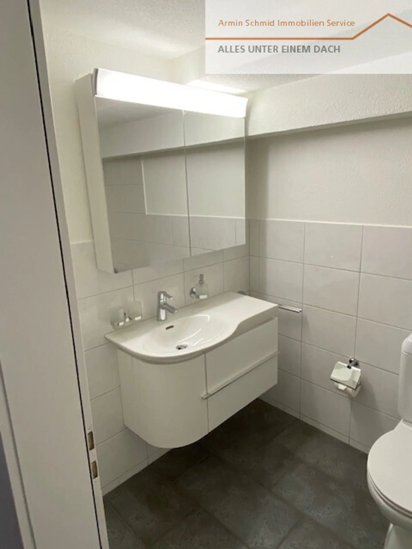 Charming Maisonette with Garden - Photo 9 of 17