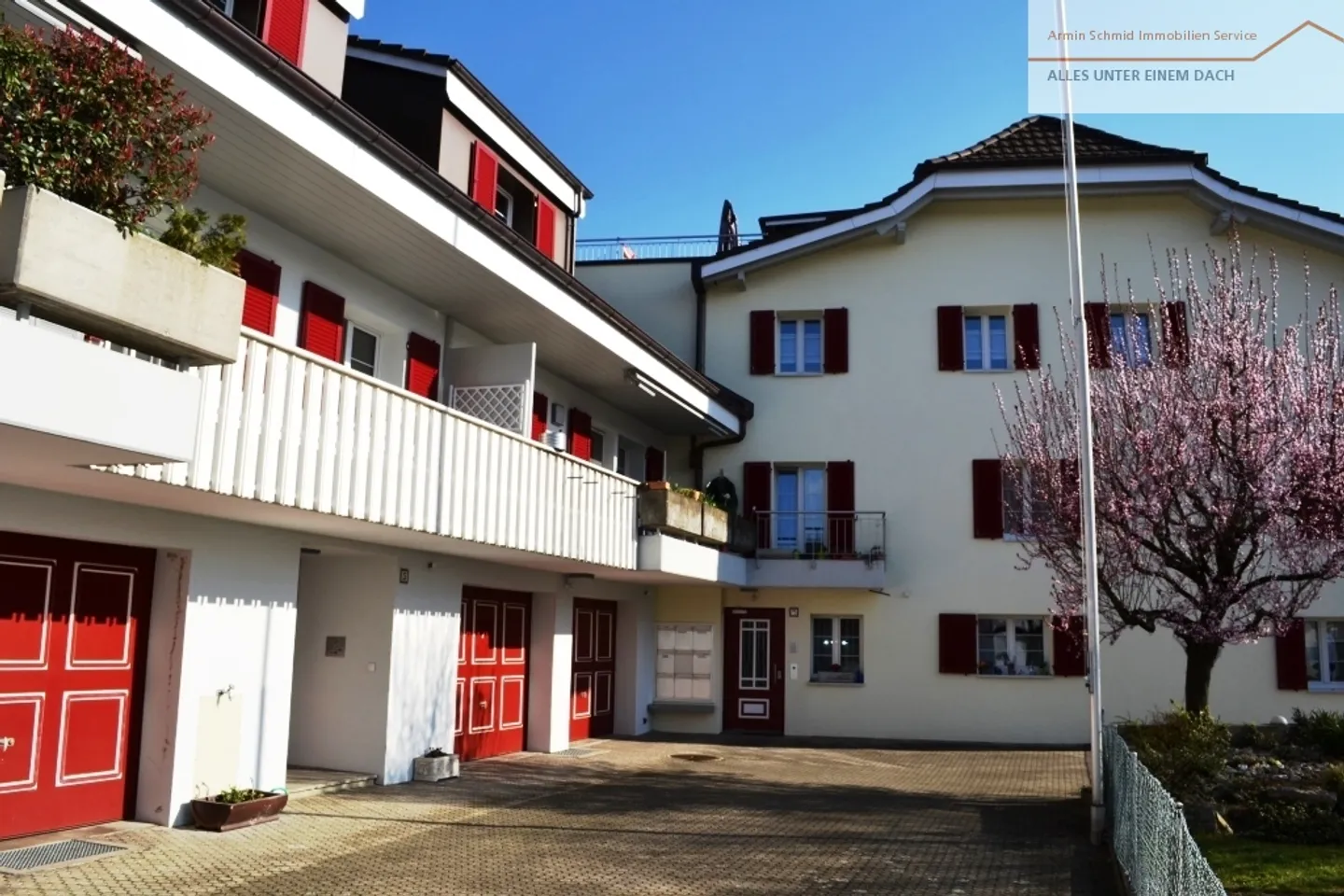 Charming Maisonette with Garden - Photo 3 of 17