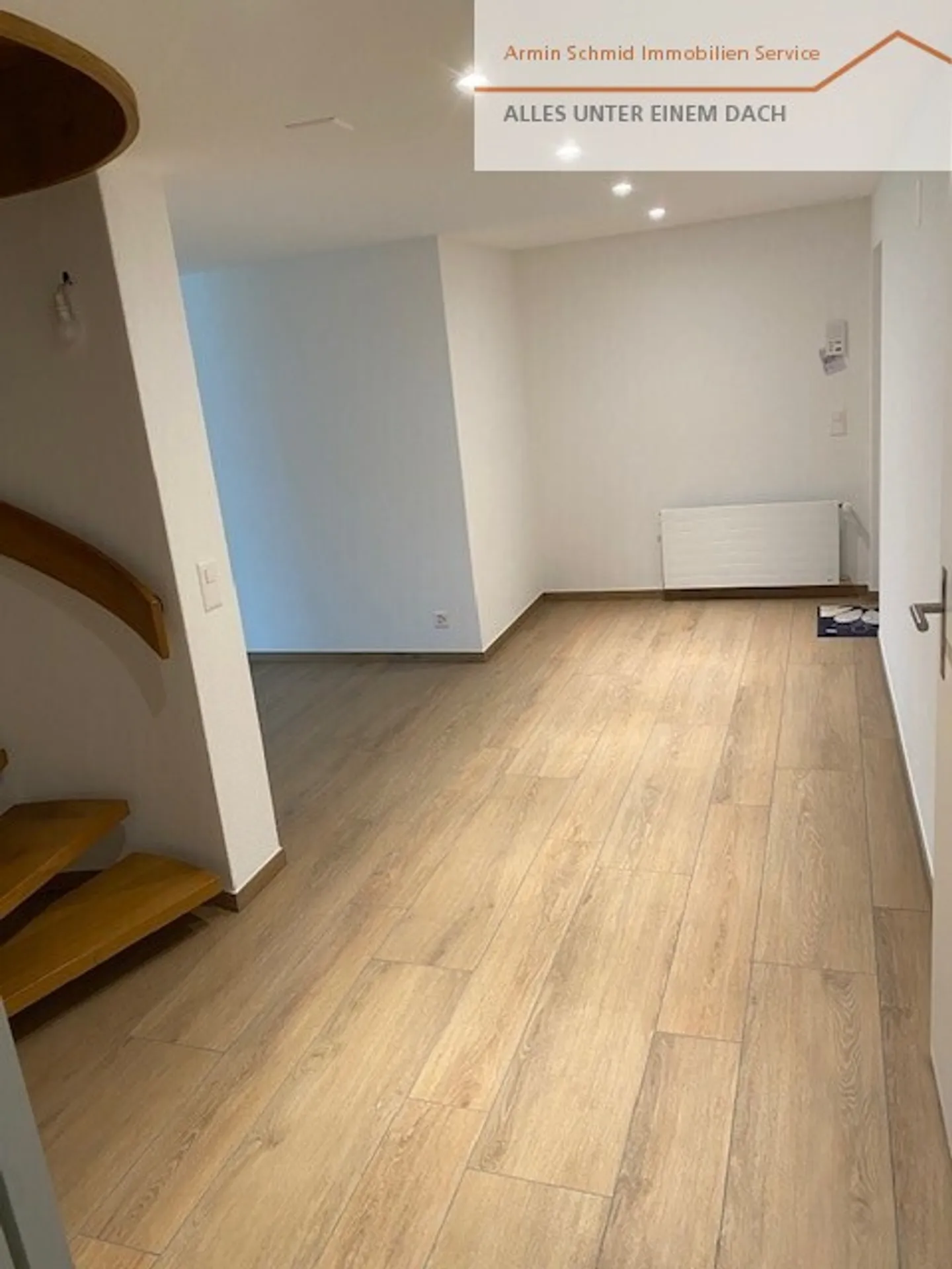 Charming Maisonette with Garden - Photo 4 of 17