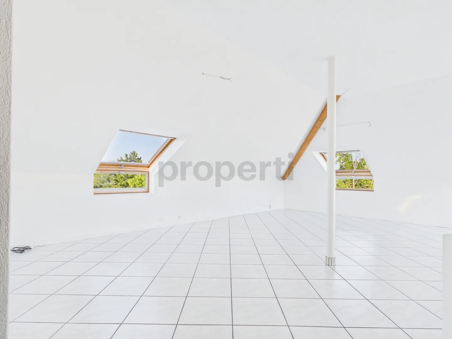 Magnificent attic apartment in St-Aubin-Sauges with 3 rooms - Photo 1 of 13