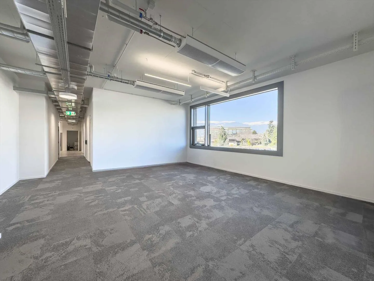 Bureau Plug & Play de 337 m² – Atrium Park, Meyrin - Photo 1 sur 9
