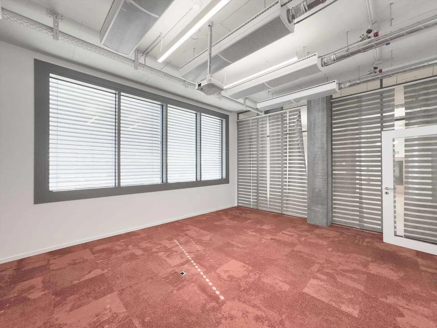 Bureau Plug & Play de 337 m² – Atrium Park, Meyrin - Photo 6 sur 9