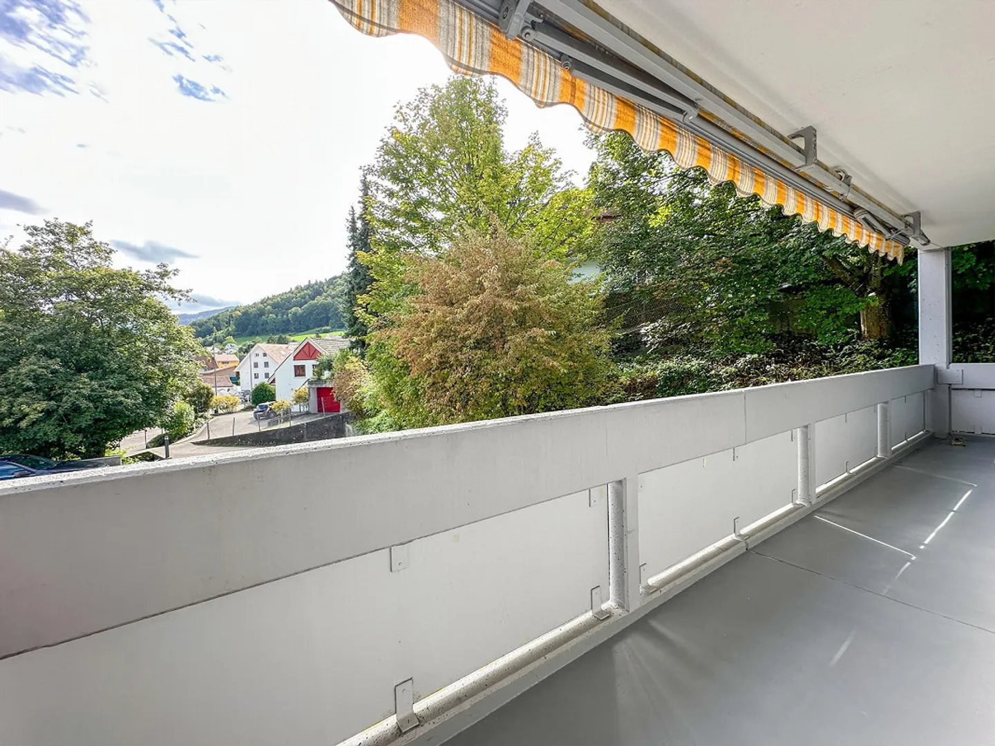 Bright 4-room apartment in Oberdorf with balcony - Photo 1 of 12