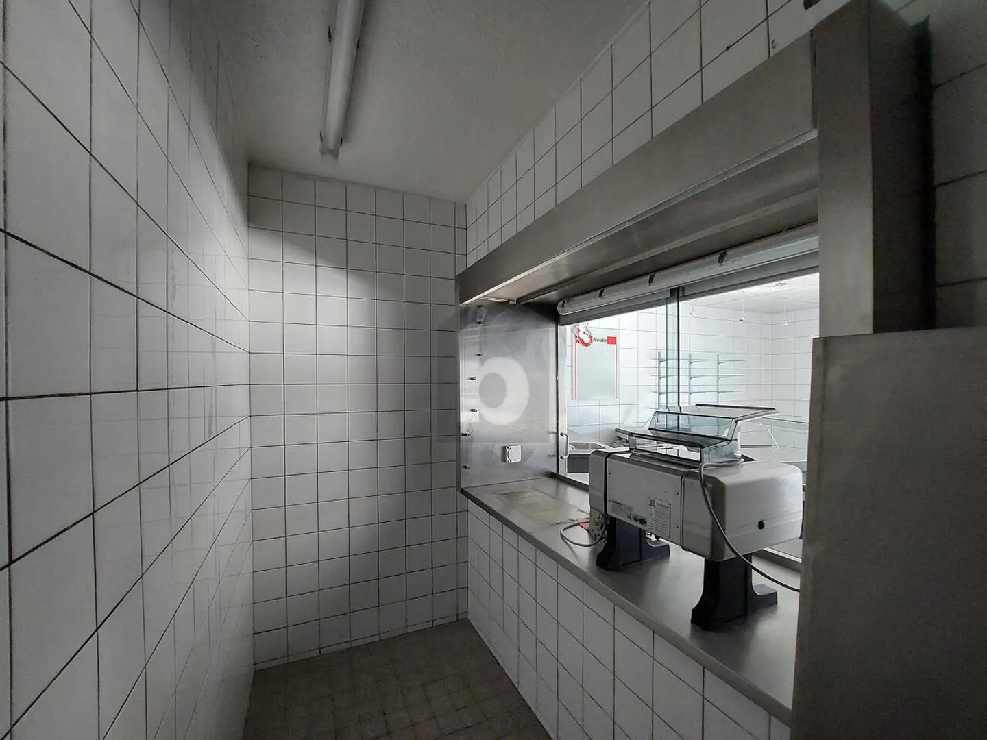 Prominenter Verkaufsraum - Foto 4 von 6