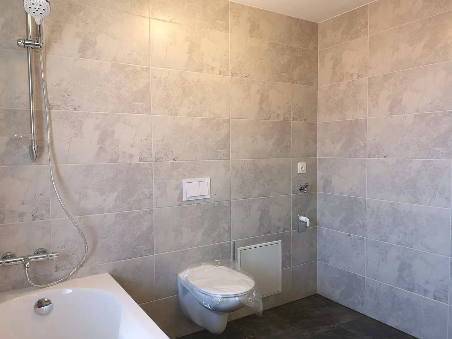 New apartment on the 1st floor with covered terrace, with a view. - Photo 7 of 18