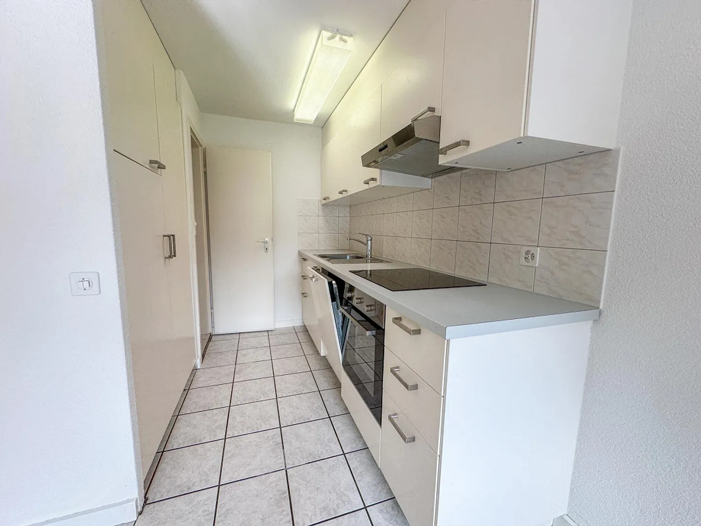 Bright 4-room apartment in Oberdorf with balcony - Photo 6 of 12