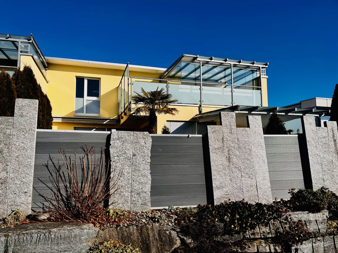 Charmante Wohnung mit Terrasse - Foto 1 von 13