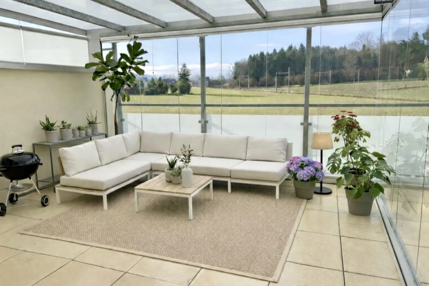 Charmante Wohnung mit Terrasse - Foto 2 von 13