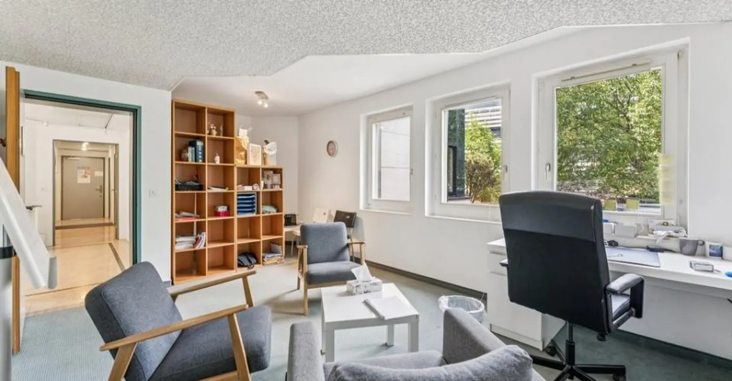 Magnificent office space in downtown Fribourg - Photo 4 of 10