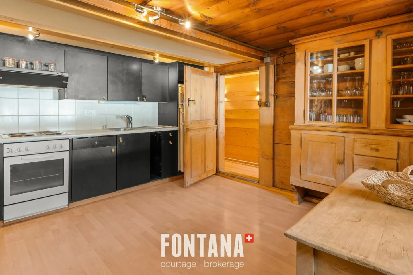 Chalet La Poya in Vers l'Eglise - Photo 2 of 37