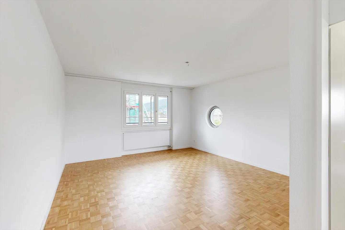 Attractive Maisonette Apartment - Photo 4 of 12