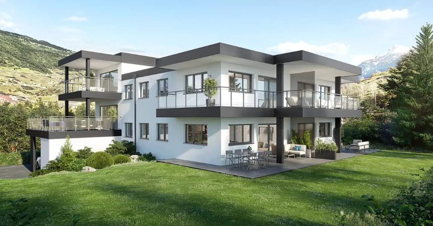 FOR SALE APARTMENT WITH PRIVATE LAWN 3.5 ROOMS IN GRONE - Photo 1 of 4