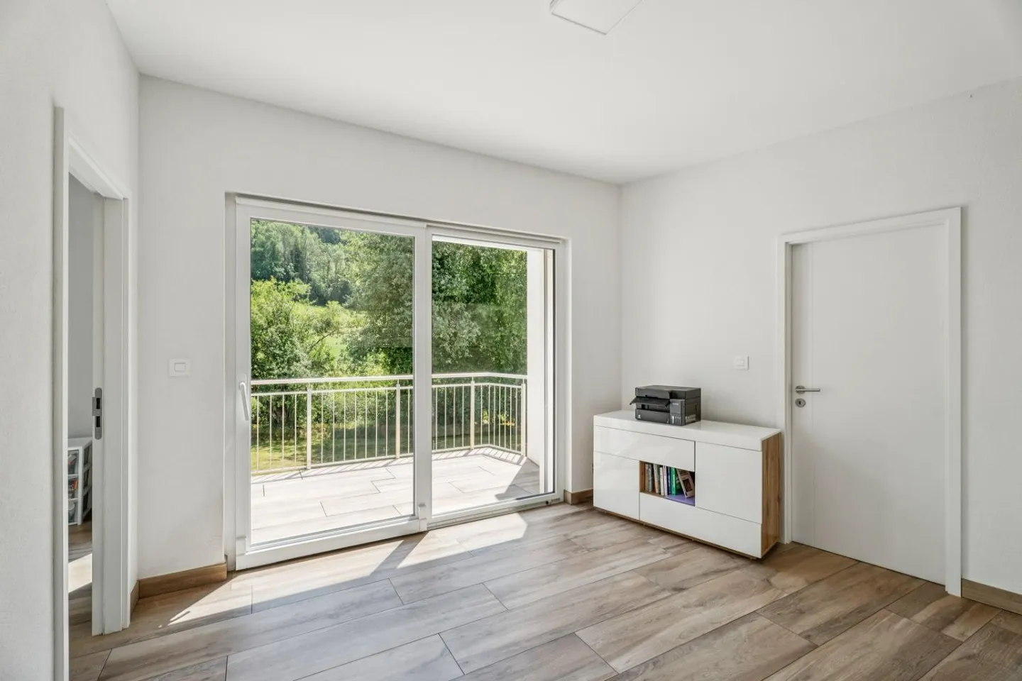 Modernes Familienhaus mit Garten - Foto 11 von 11
