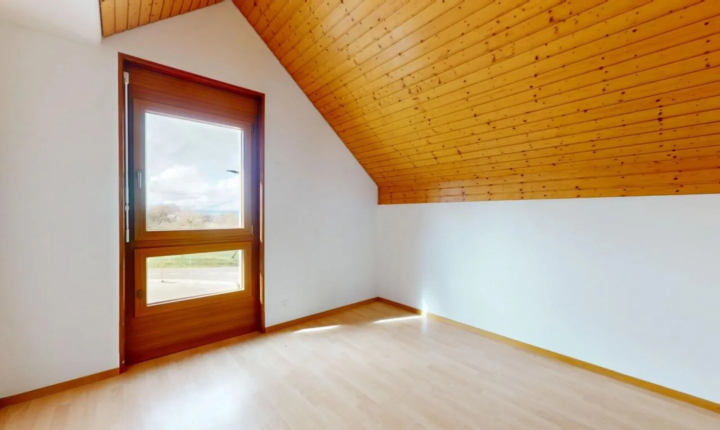 Eine helle Duplexwohnung in einer hochwertigen Familien-Wohnanlage - Foto 12 von 13