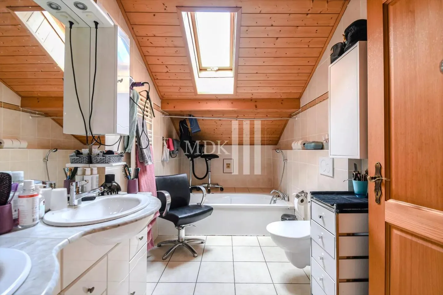 Chalet for sale - Photo 8 of 13