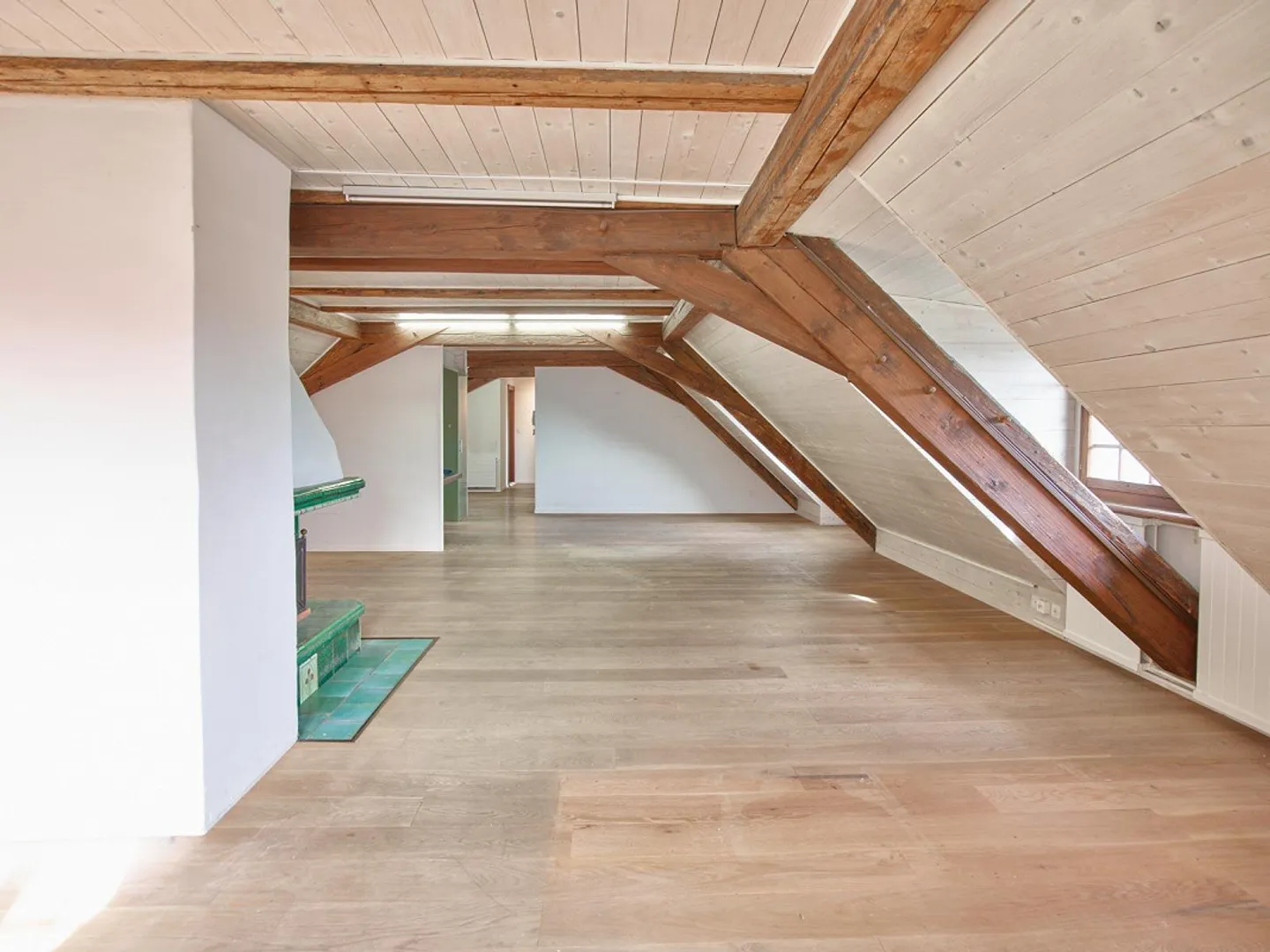 Appartamento mansardato ristrutturato - Foto 12 di 27