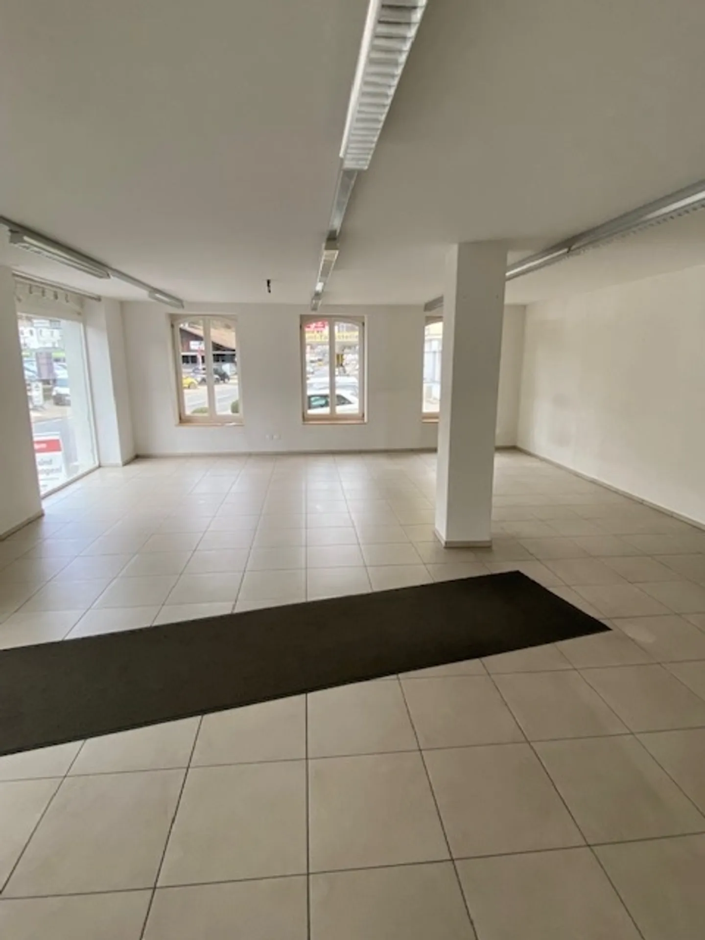 Spazio commerciale/Negozi - Foto 1 di 6