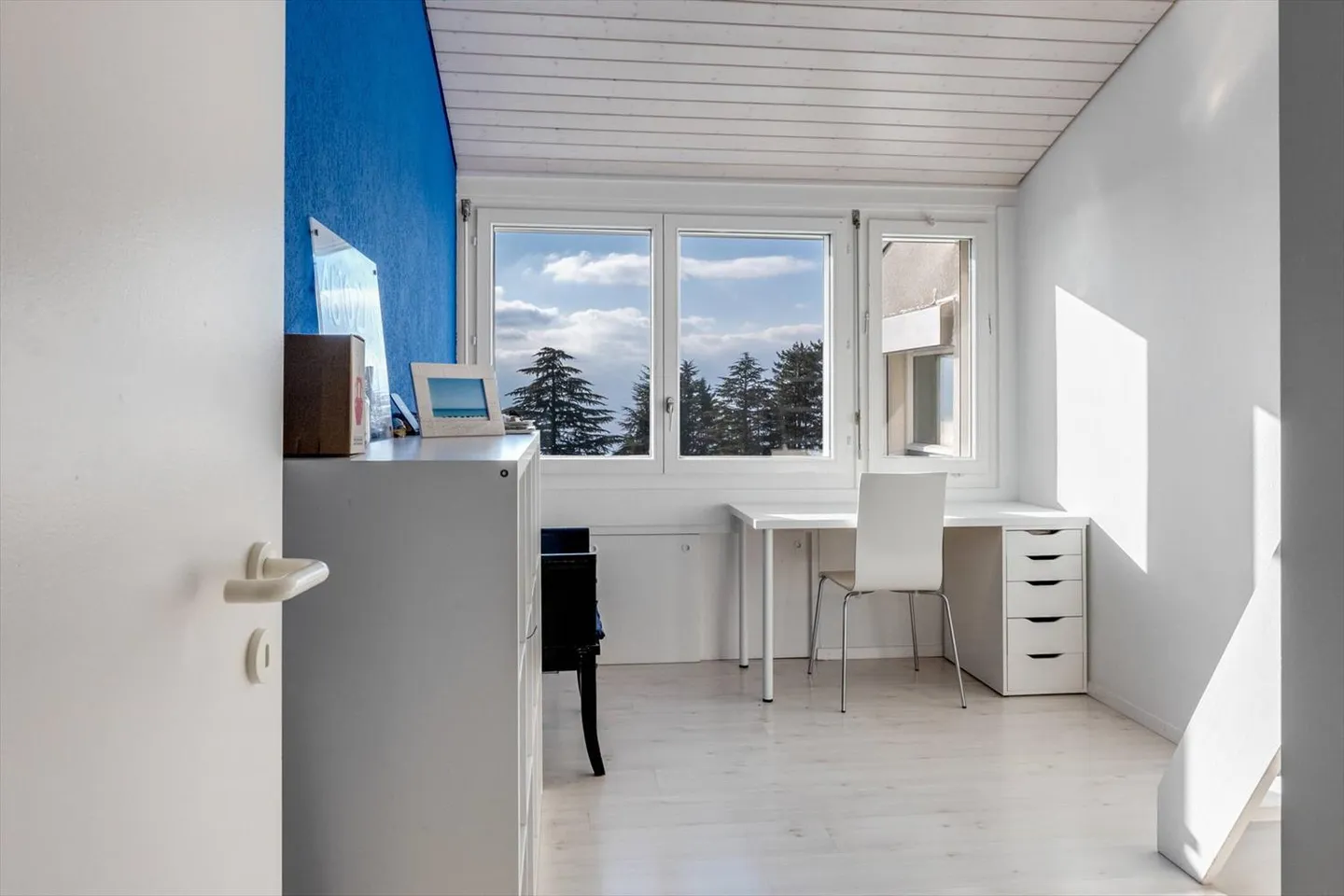 Beautiful family property in a quiet location - Photo 7 of 13