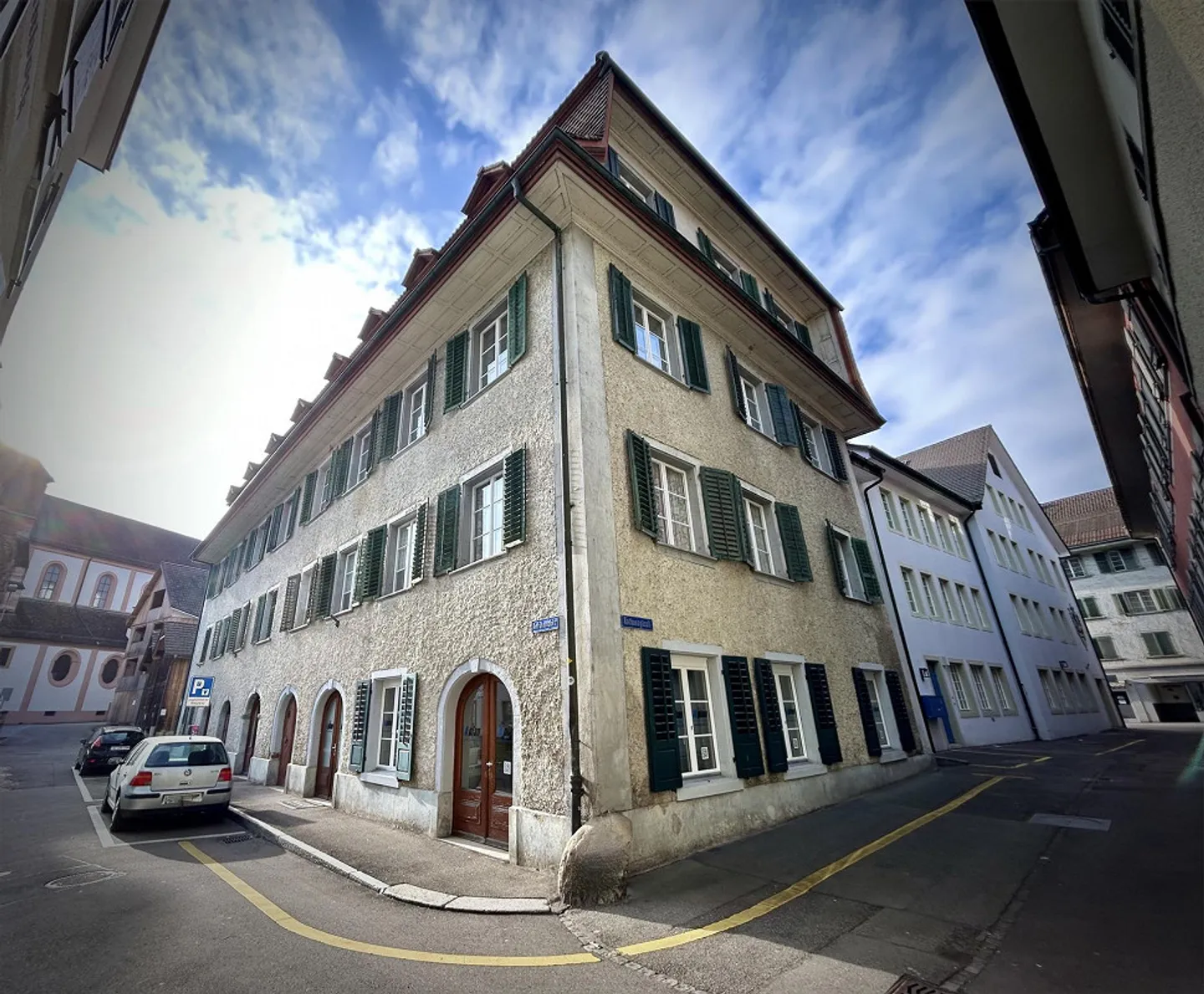 Spazio commerciale versatile in edificio storico - posizione tranquilla - Foto 1 di 2