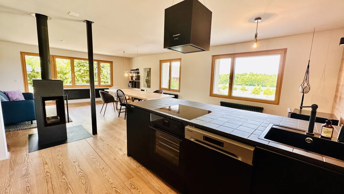 STYLISH, SPACIOUS AND WITH A DREAM VIEW - Photo 1 of 7