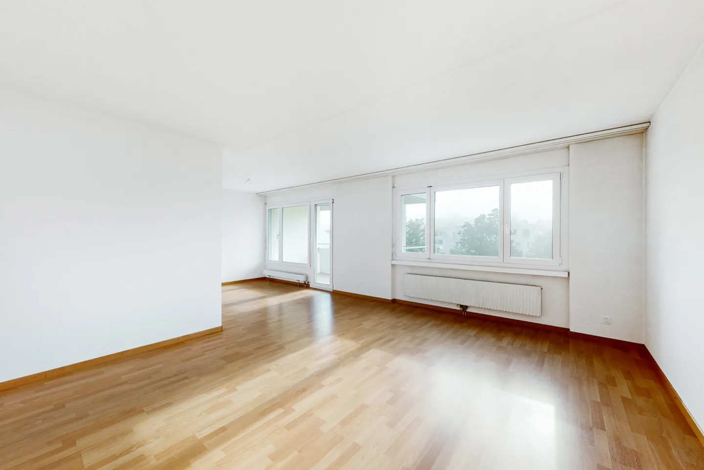 Bellissimo appartamento luminoso di 2,5 stanze! - Foto 2 di 4