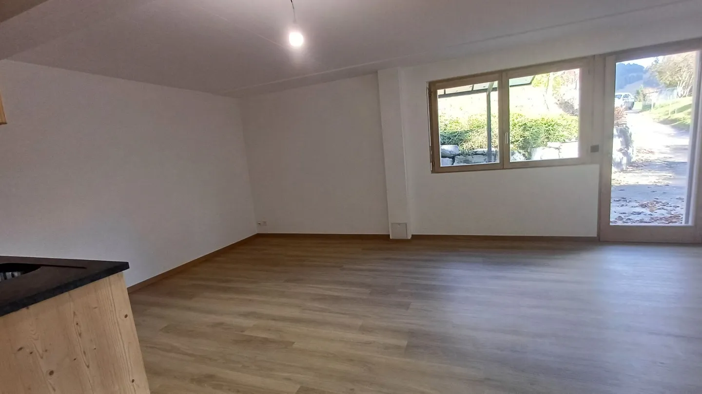 Chalet entièrement rénové avec beau jardin - Photo 24 sur 27