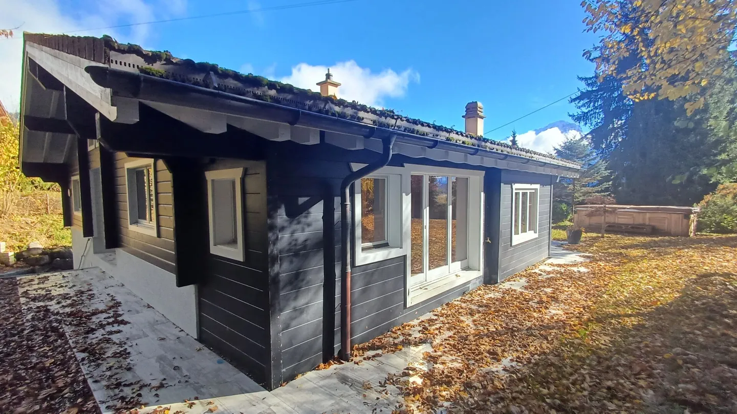 Chalet entièrement rénové avec beau jardin - Photo 18 sur 27