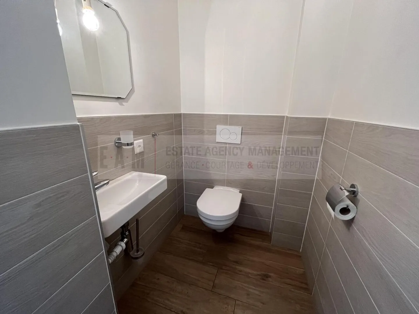 Appartement entièrement meublé (ou non meublé) proche de tout - Photo 7 sur 8