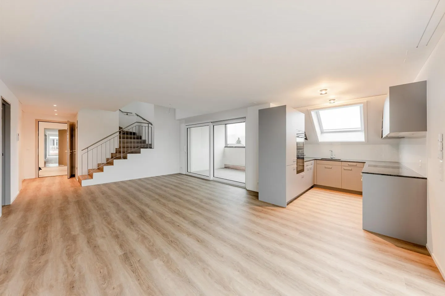 Appartement en maisonette au cœur de Schwarzenbach SG - Photo 1 sur 6