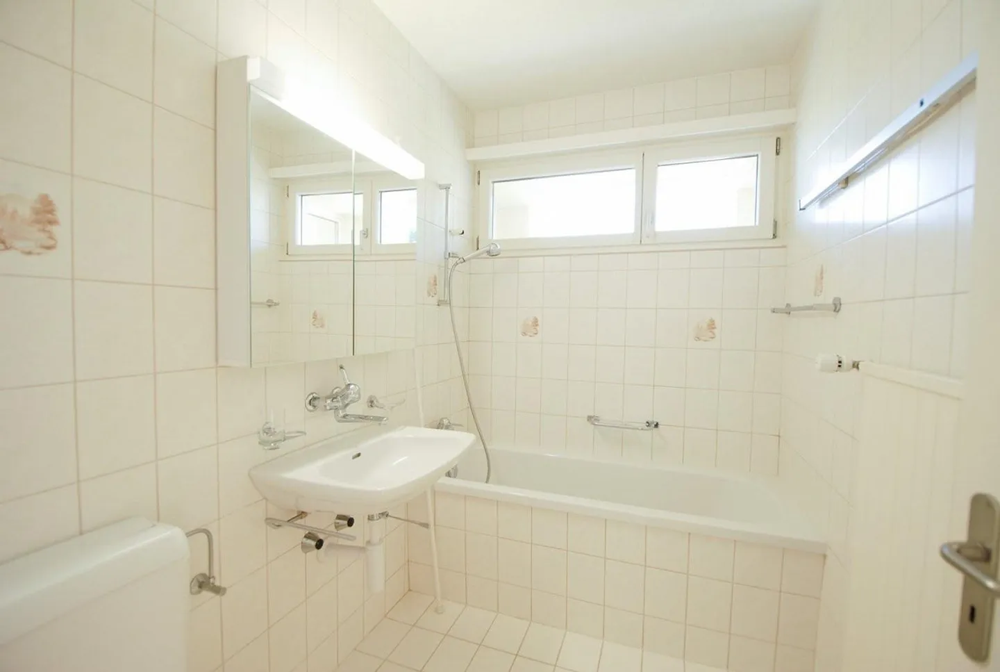 Sunny 4-room apartment in a paradise location in Nunningen - Photo 4 of 13