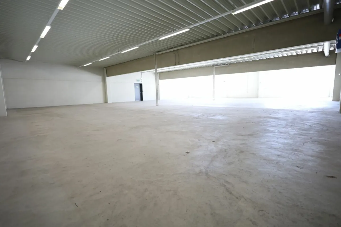 Spacious in Top Location! - Photo 4 of 6