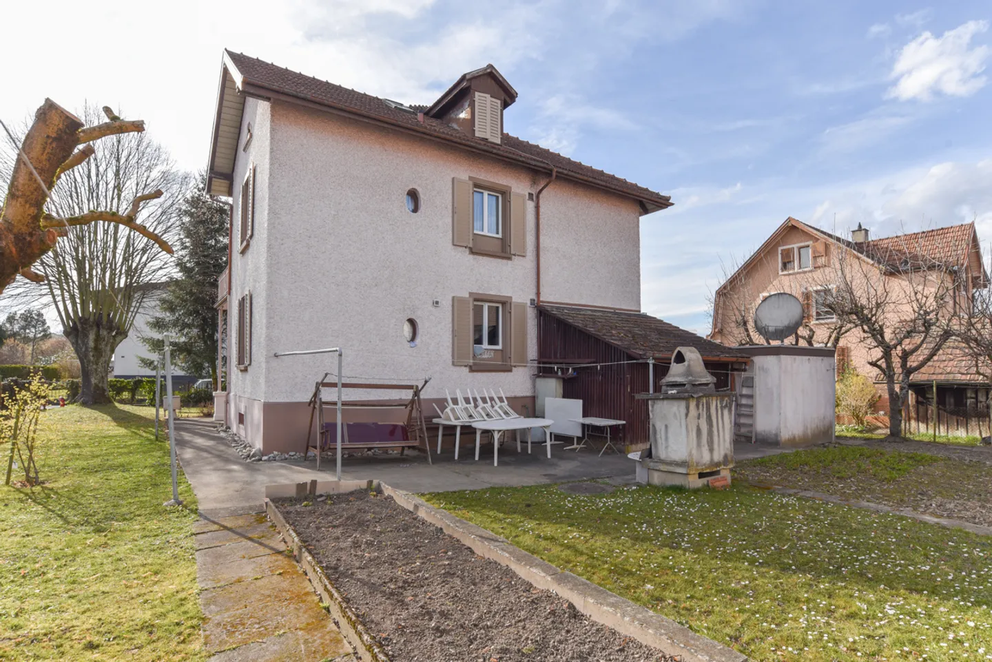 Investissement pour l'avenir ? Propriété dans un emplacement de choix - Photo 3 sur 13