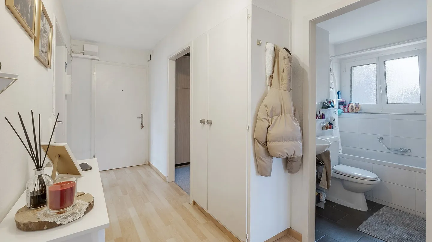 Casa plurifamiliare con potenziale di sviluppo - Foto 5 di 8