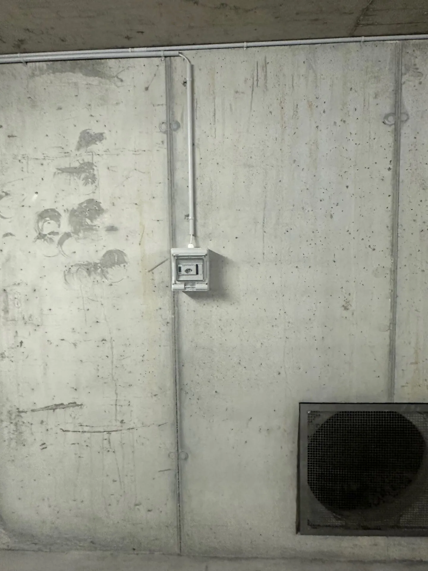 Posto auto in affitto - Foto 2 di 2