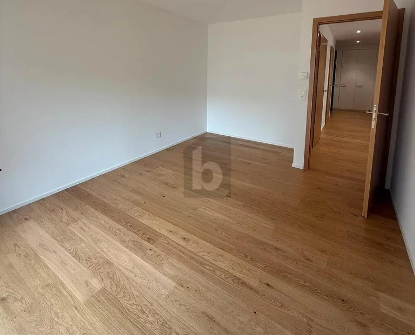 Appartement Moderne avec Terrasse - Photo 4 sur 6
