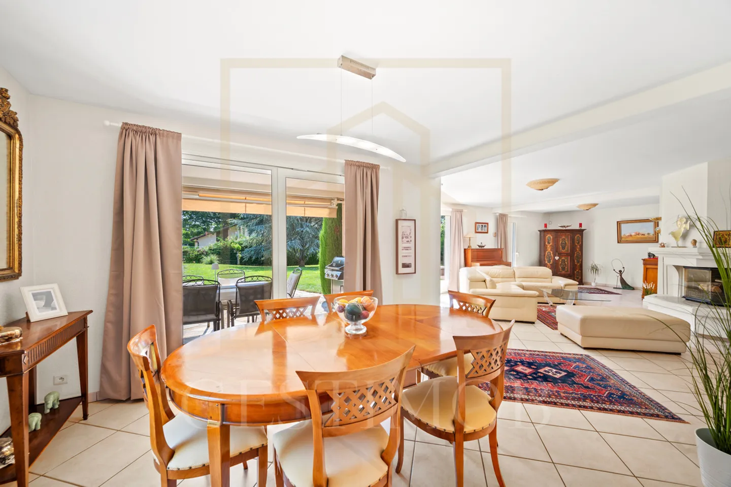 DIVONNE-LES-BAINS: MAGNIFICENT HOUSE WITH POOL & JACUZZI - Photo 7 of 13