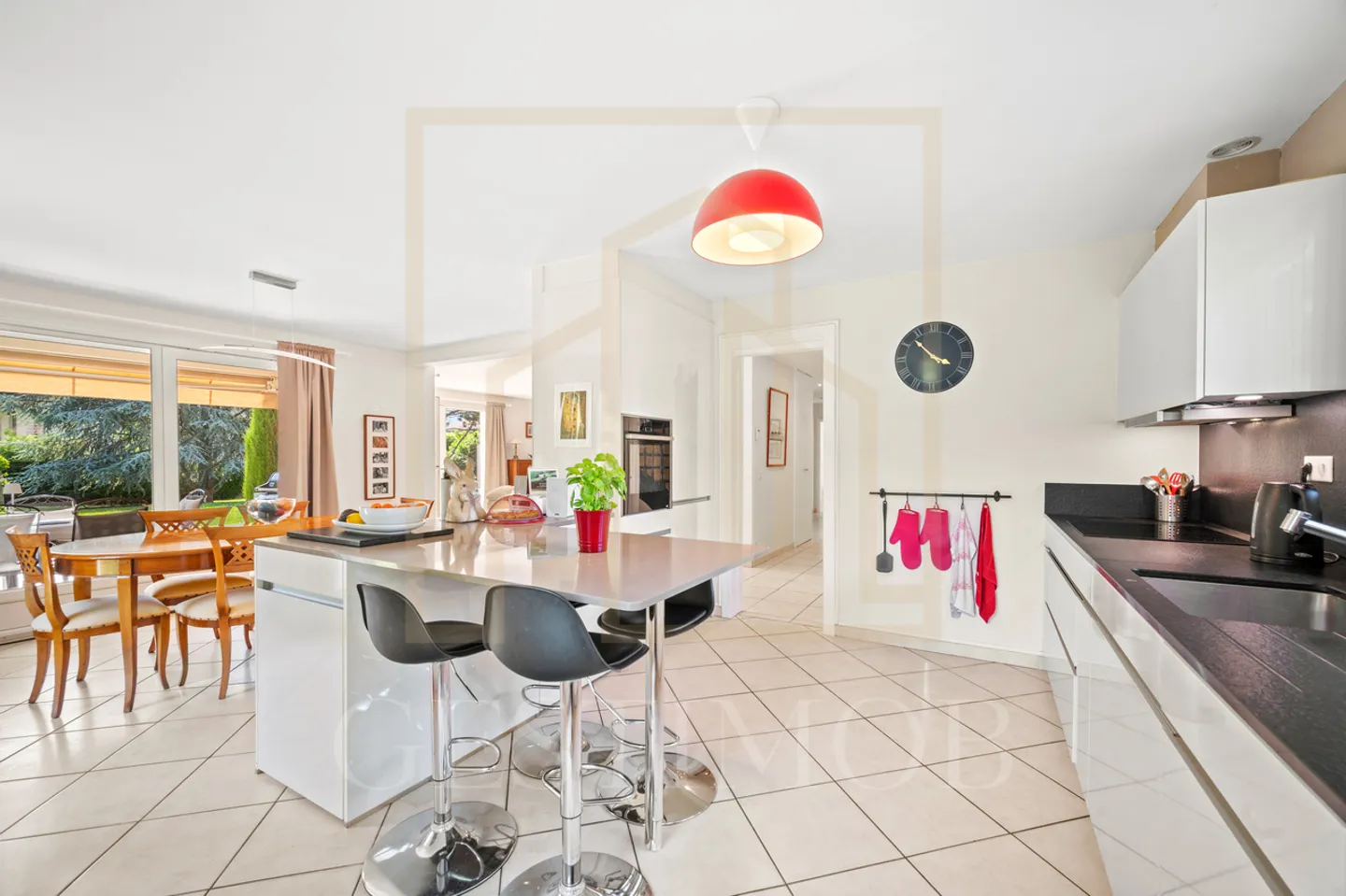 DIVONNE-LES-BAINS: MAGNIFICENT HOUSE WITH POOL & JACUZZI - Photo 8 of 13