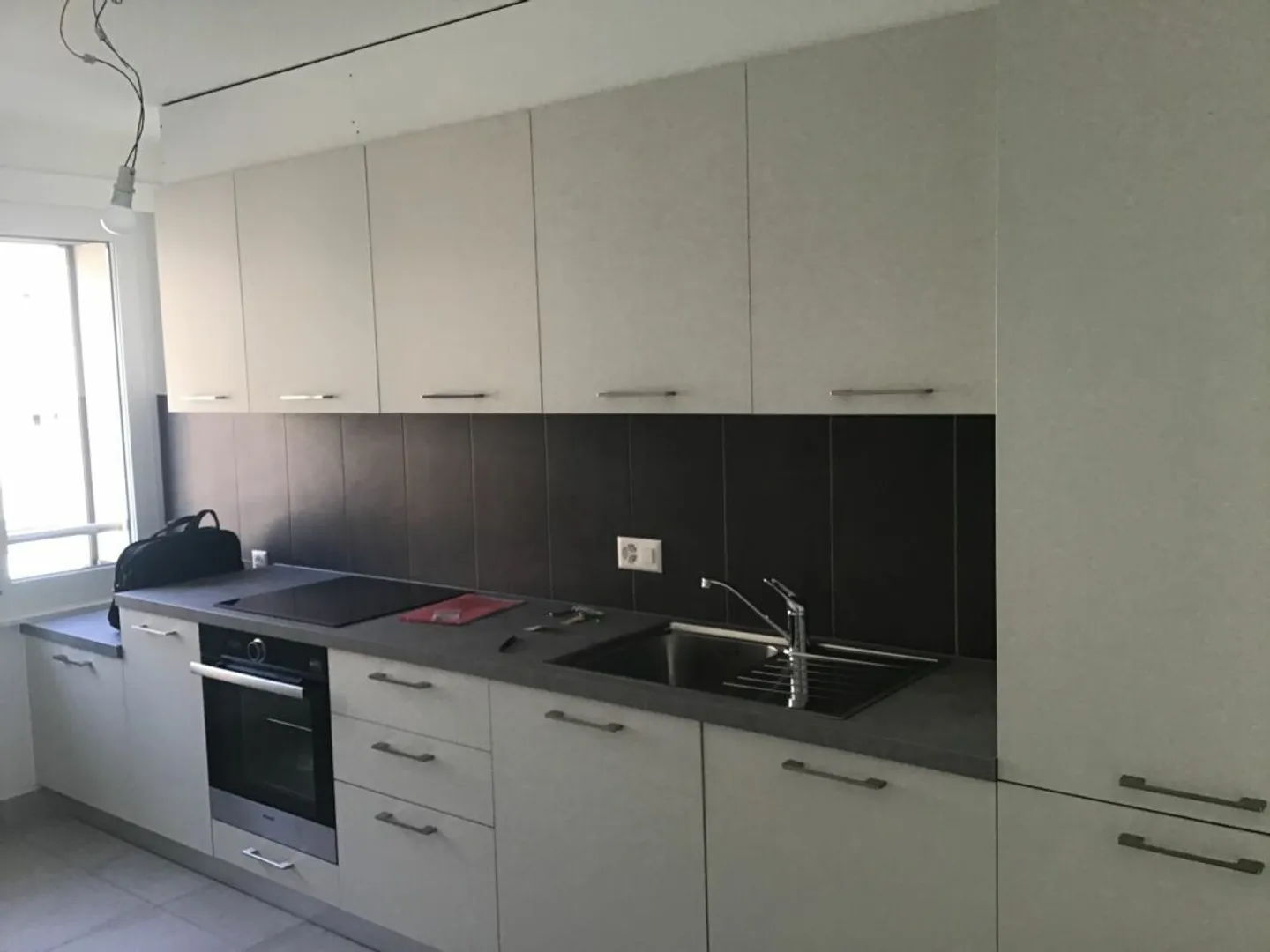 Appartamento familiare con 4,5 stanze e balcone chiuso! - Foto 1 di 8