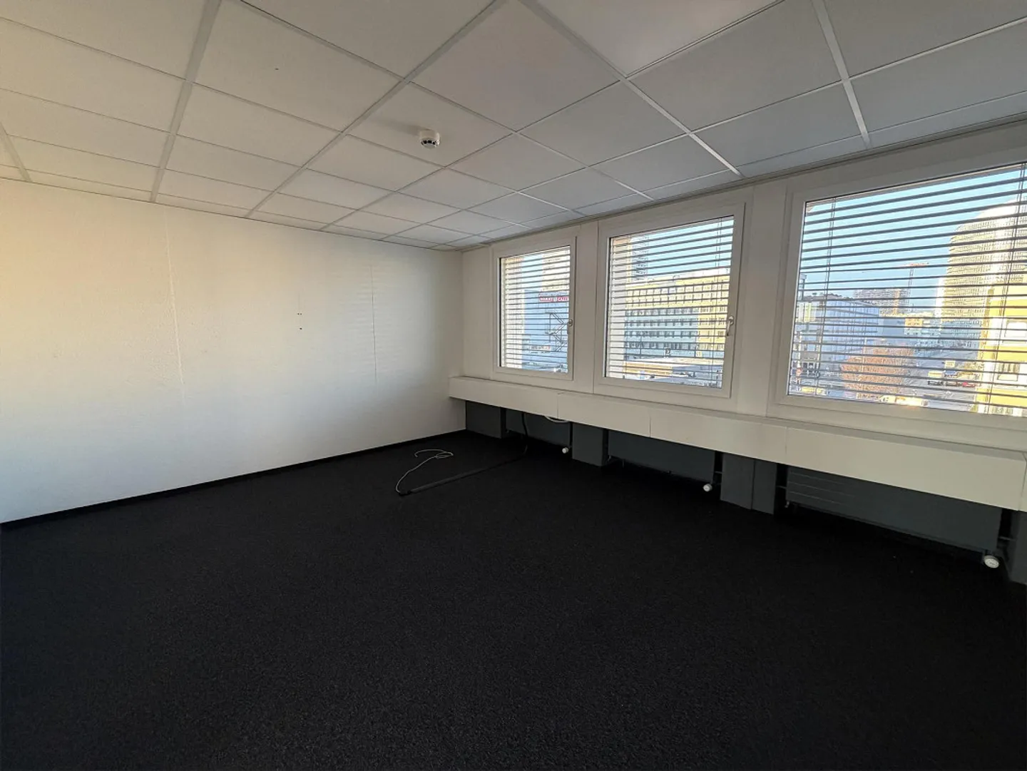 Modernes Büro zur Miete - Foto 2 von 7