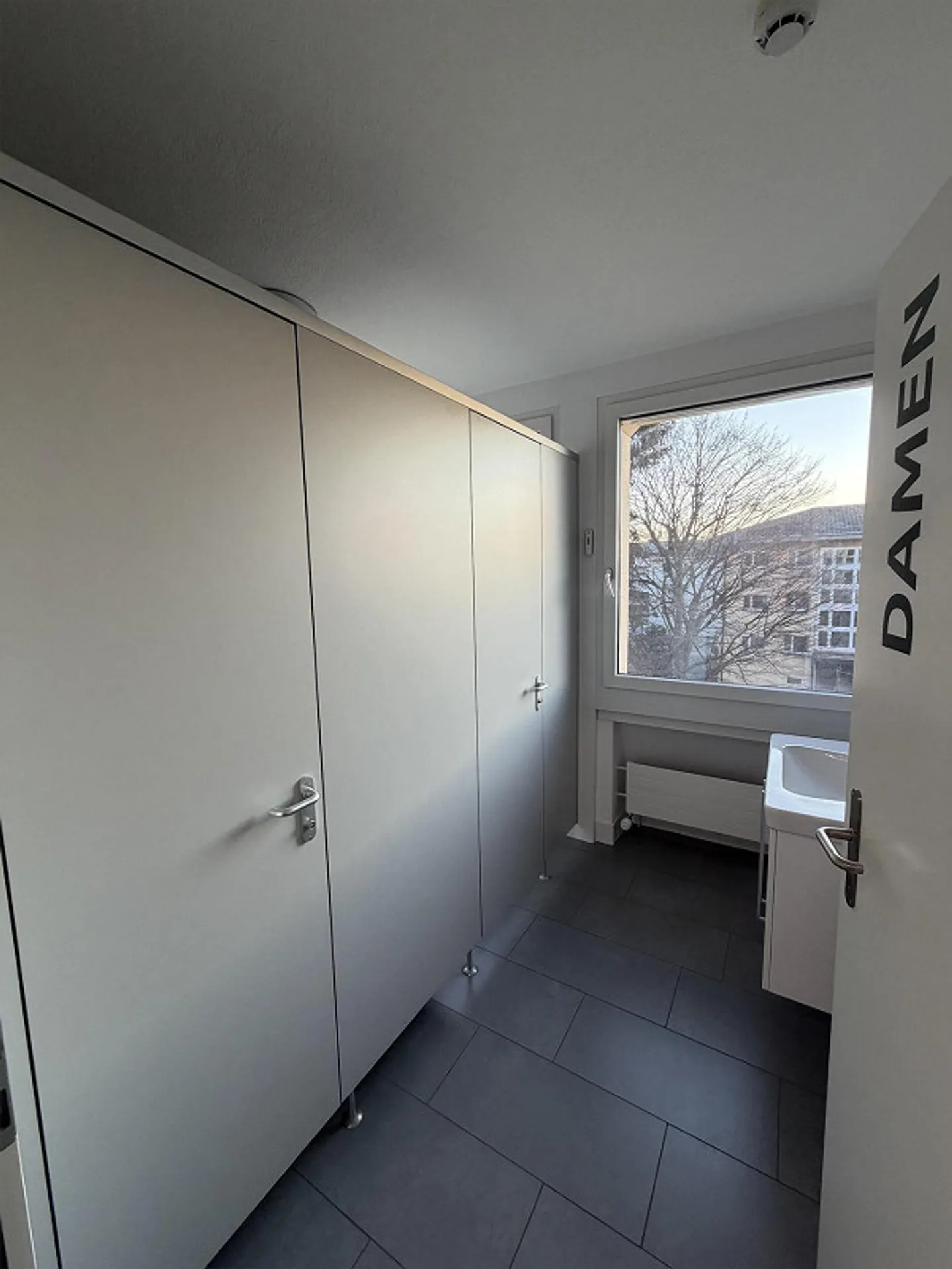 Modernes Büro zur Miete - Foto 6 von 7