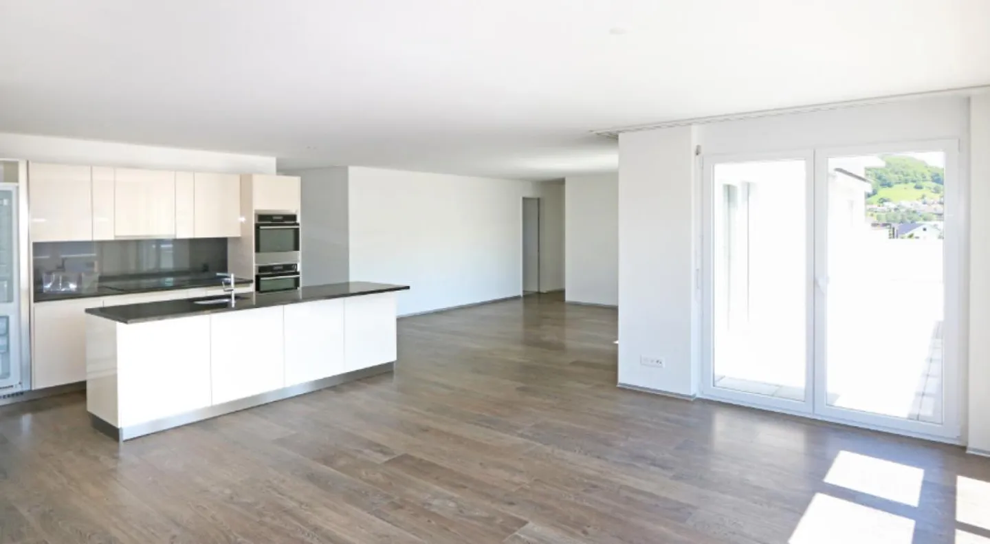 Vous cherchez un appartement familial parfait dans la verdure ? - Alors vous êtes au bon endroit ! - Photo 1 sur 9