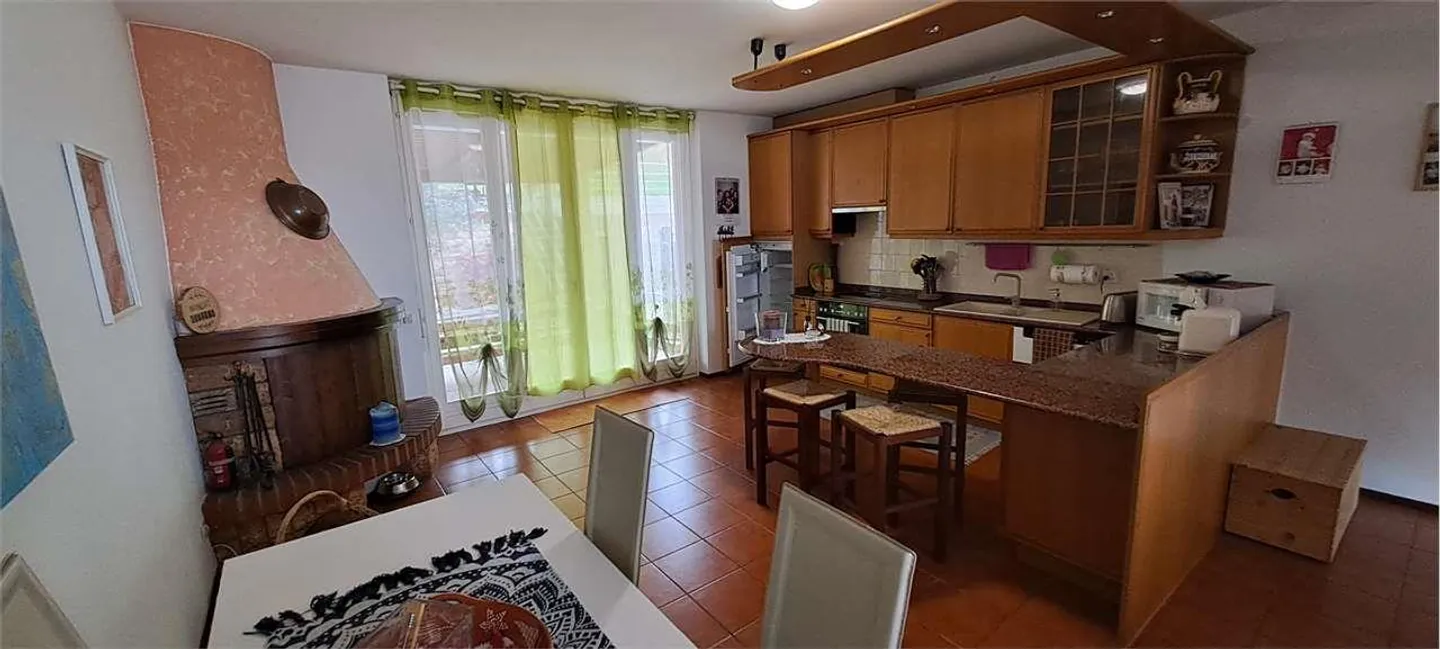 CHIASSO Seseglio: villetta contigua con giardino - Foto 7 di 13
