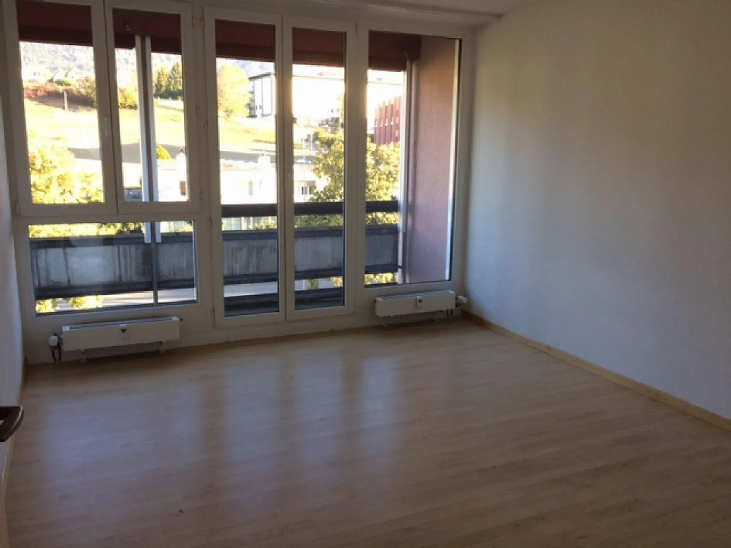 Appartamento 3.5 locali con due balconi a Langendorf - Foto 3 di 6
