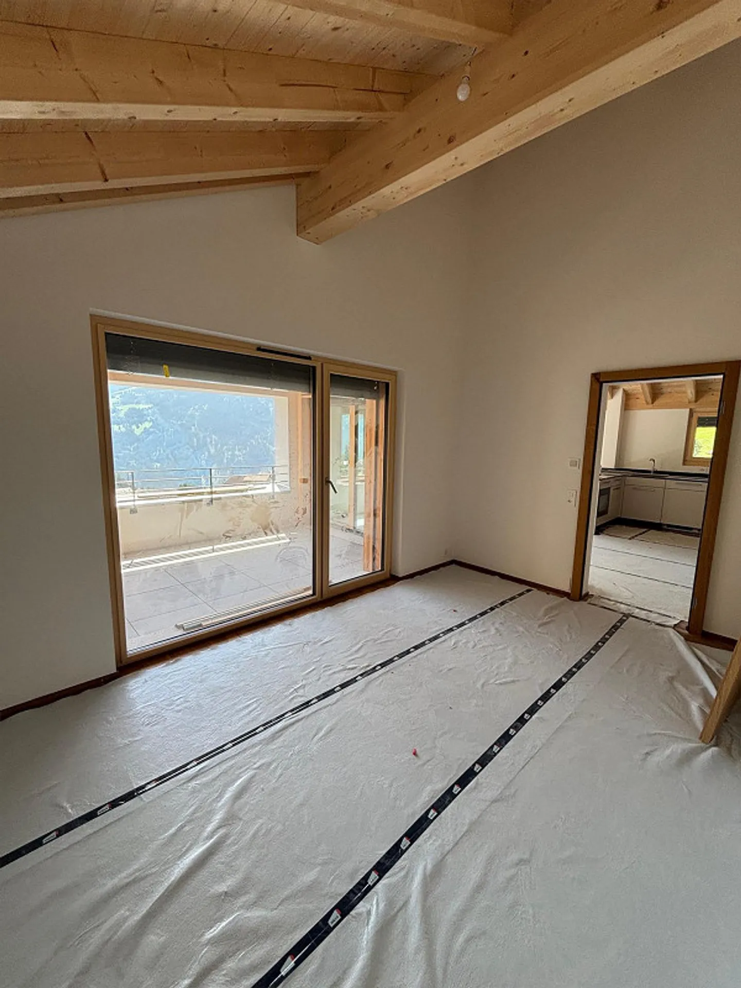 Bellissimo appartamento per le vacanze in mansarda di 3,5 stanze - Foto 10 di 13