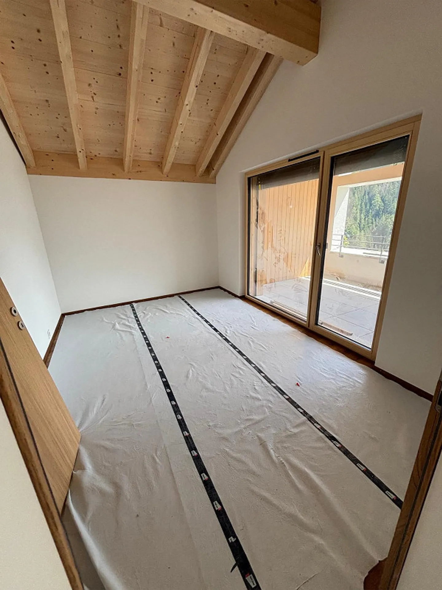Bellissimo appartamento per le vacanze in mansarda di 3,5 stanze - Foto 11 di 13